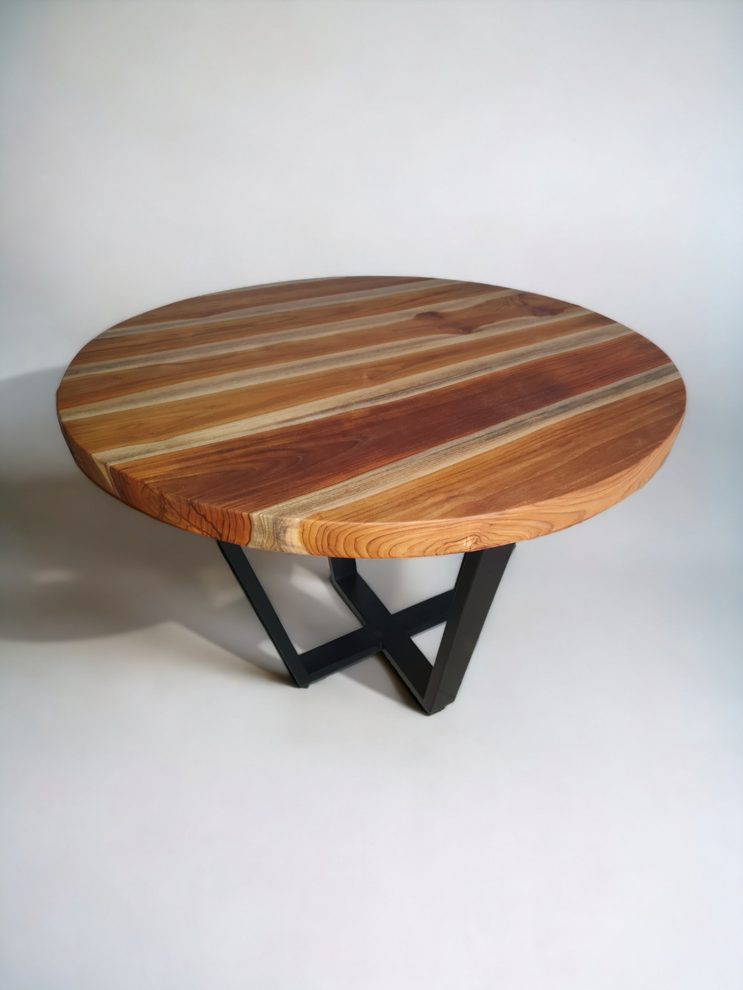 Mesa de jantar em madeira Teca Redonda Vita&Arte