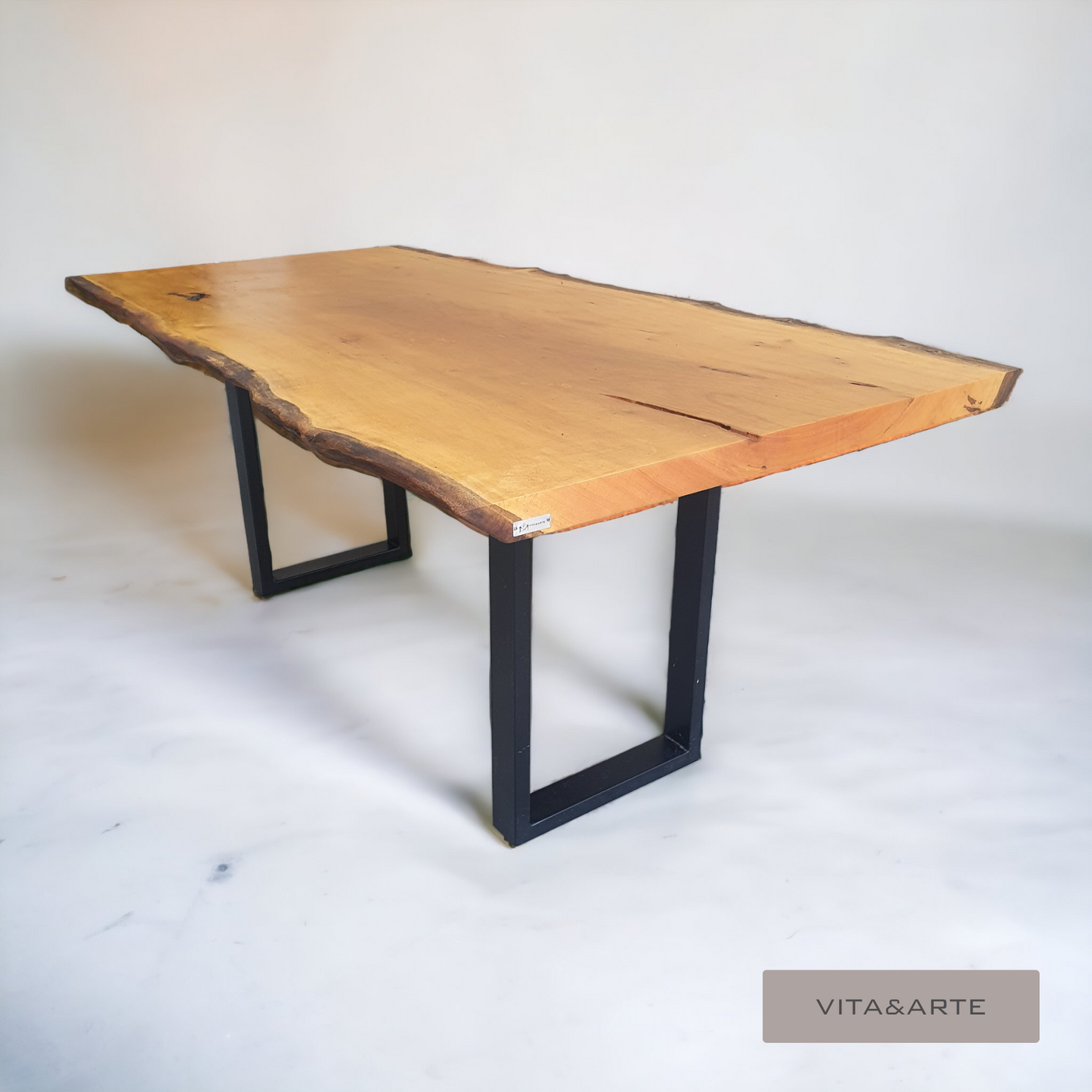 Mesa de jantar Artemis Pequiá 6 a 12 Lugares