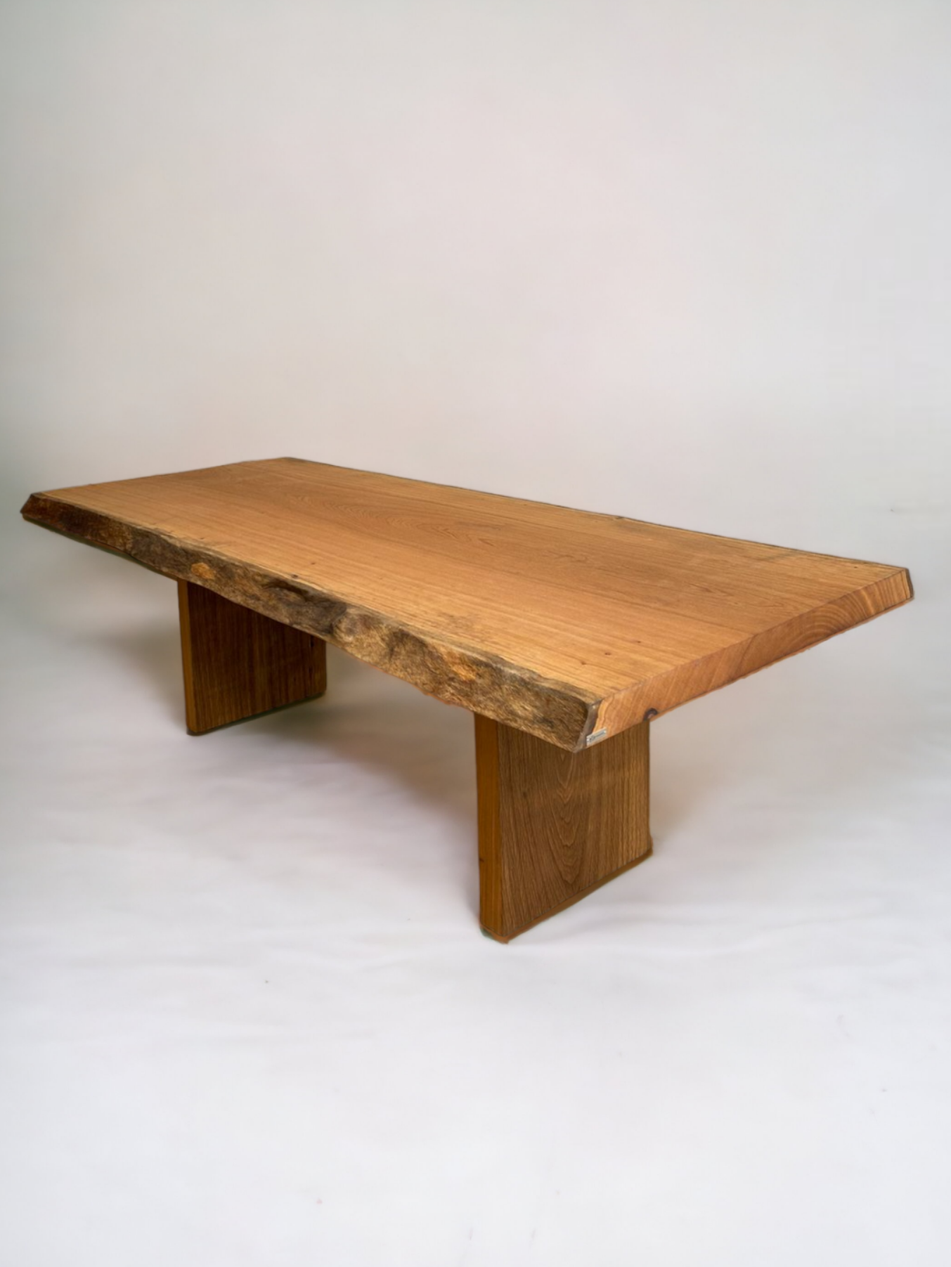 Mesa de Jantar Pequia Casca LiveEdge pés madeira Vita&Arte