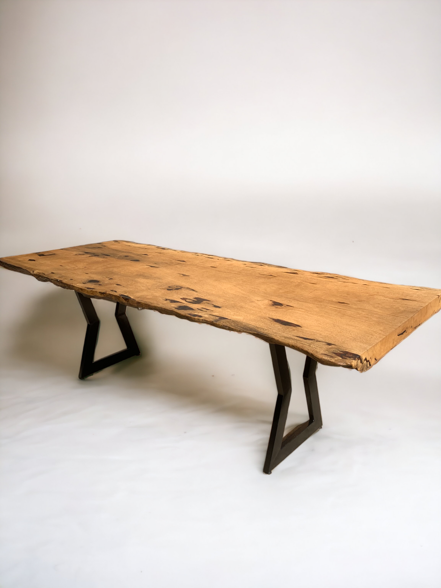 Mesa de Jantar Ampulheta Claro Vita&Arte