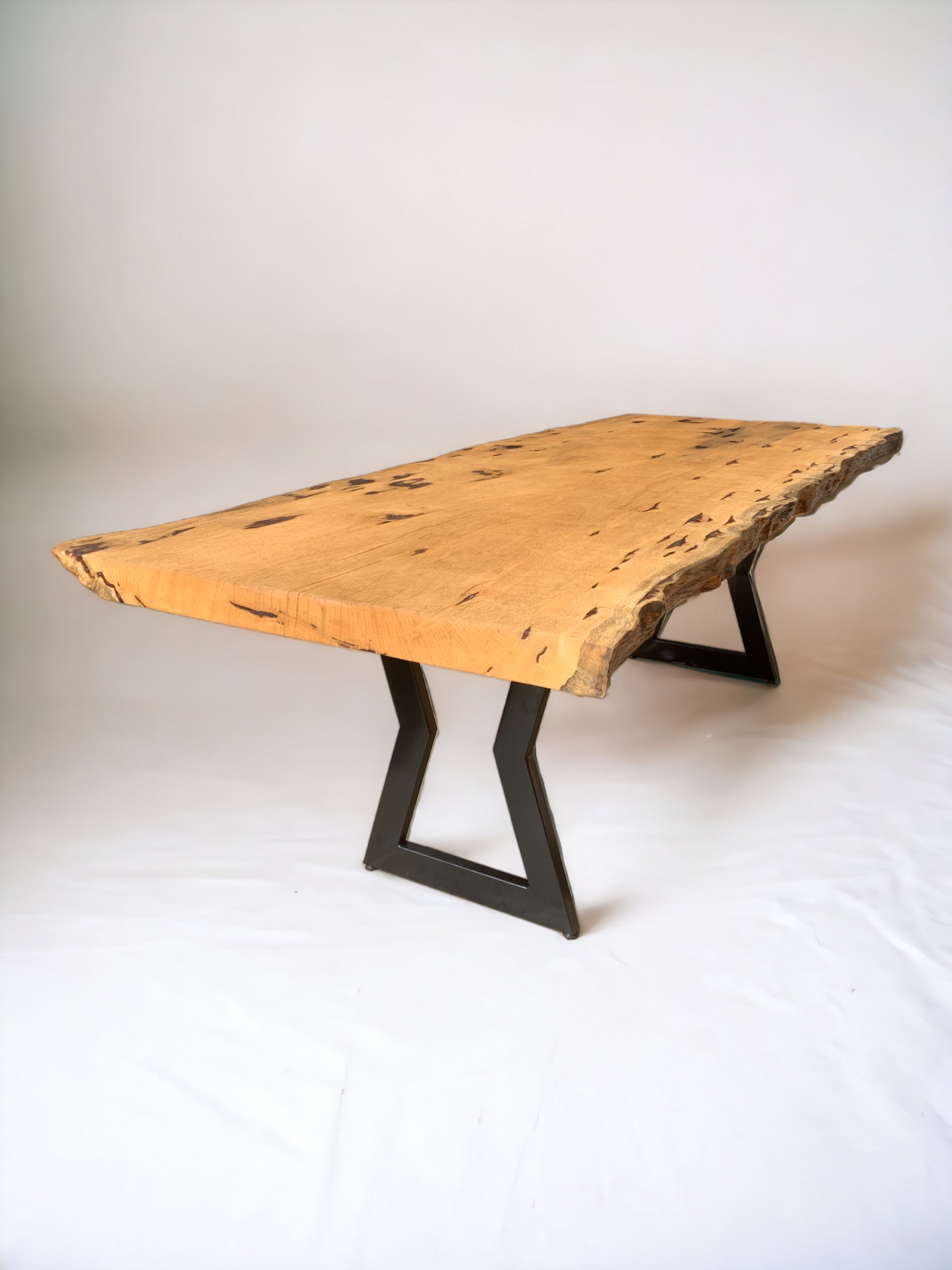 Mesa de Jantar Ampulheta Claro Vita&Arte