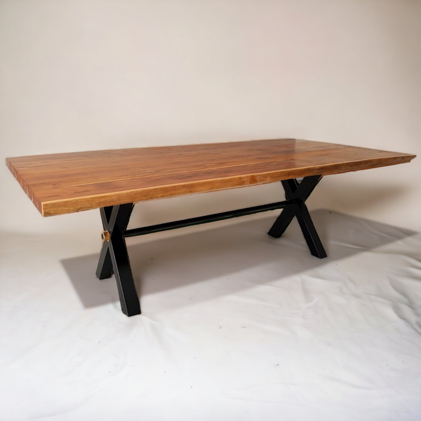 Mesa de Jantar Teca Pés Cruzados Vita&Arte
