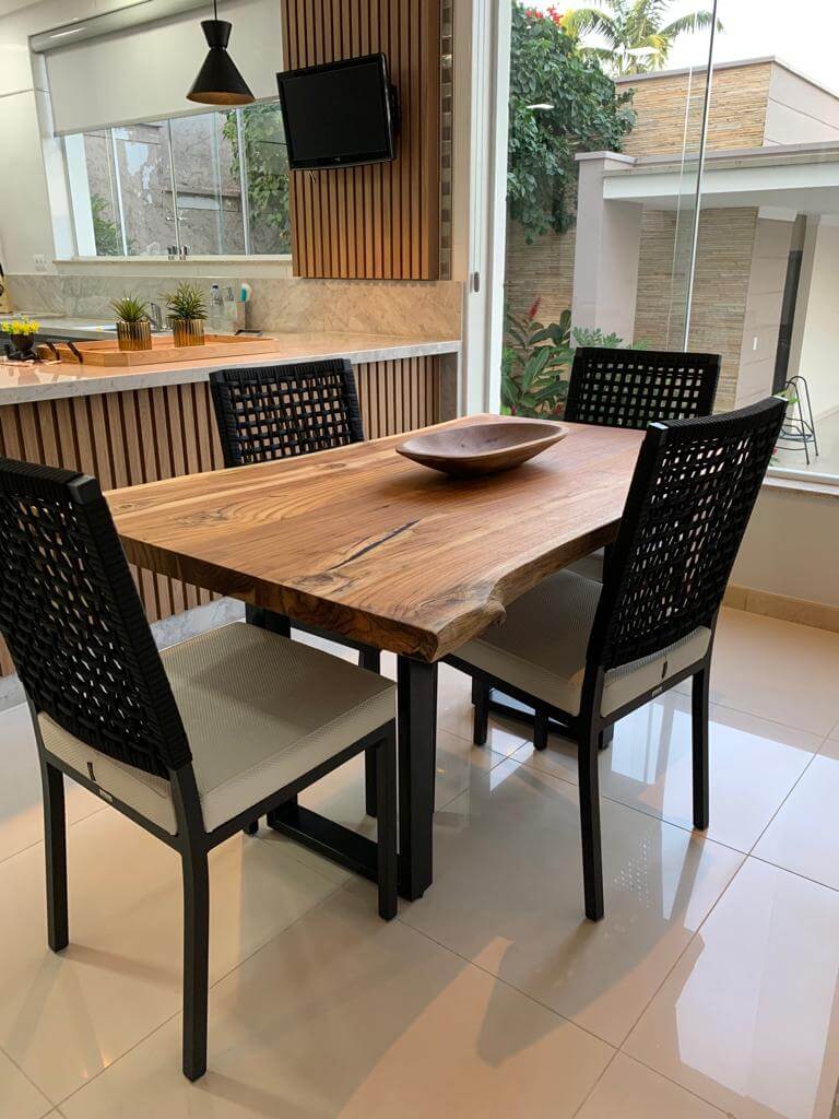 Conjunto Mesa de jantar 160x90 4 Cadeiras e Gamela