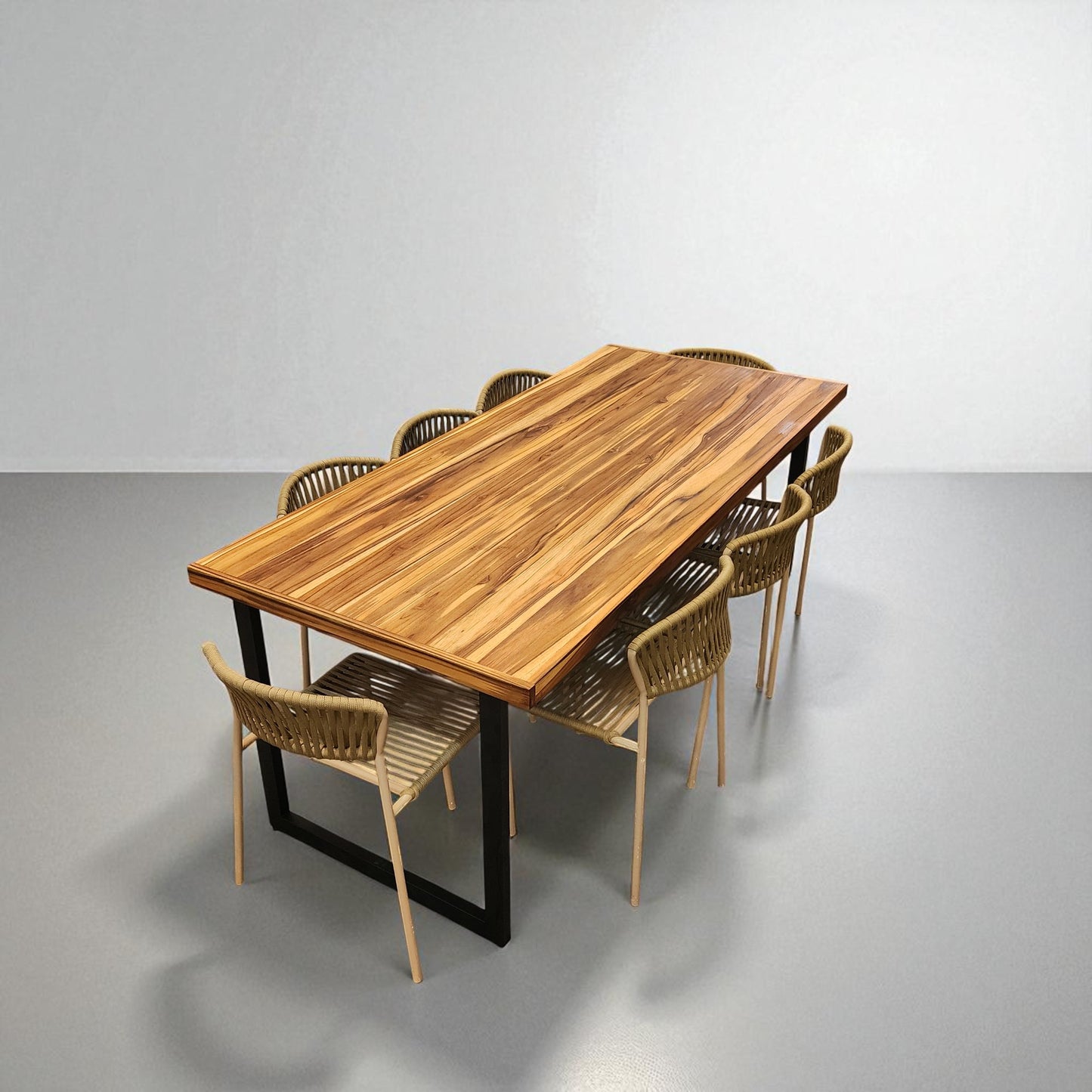 Mesa de Jantar Essência Madeira Maciça Teca + 8 Cadeiras Essência Cores